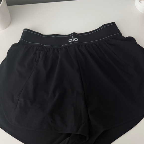 ALO Yoga Pants - ALO Yoga Women's Athletic Black Shorts-BRAND NEW